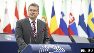EU-kommissionär Maroš Šefčovič presenterar 2023 års arbetsprogram inför EU-parlamentet.
