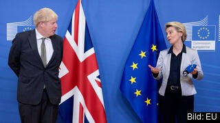 Storbritanniens premiärminister Boris Johnson och EU-kommissionens ordförande Ursula von der Leyen vid en träff tidigare i december. 