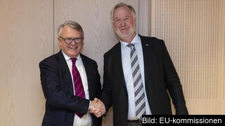 Nicolas Schmit, EU-kommissionär med ansvar för sysselsättning och sociala rättigheter, träffade arbetsmarknadsministern Johan Pehrson (L) inför det svenska ordförandeskapets start i nästa månad. 